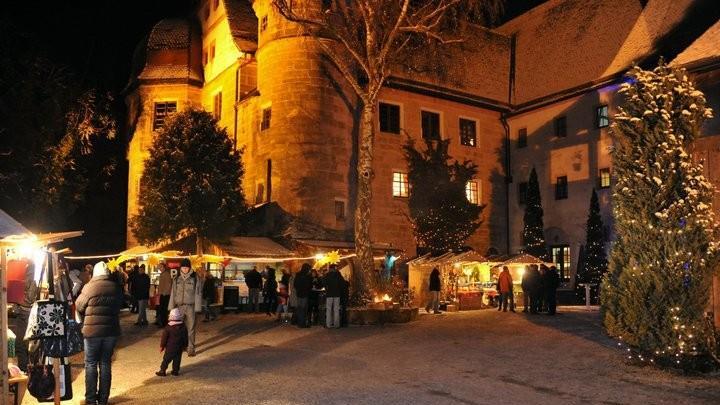 Am Schloss in Wiesenthau wird es gleich an drei Wochenenden hintereinander weihnachtlich.Forchheim & Fränkische Schweiz Am Schloss in Wiesenthau wird es gleich an drei Wochenenden hintereinander weihnachtlich.Forchheim & Fränkische Schweiz