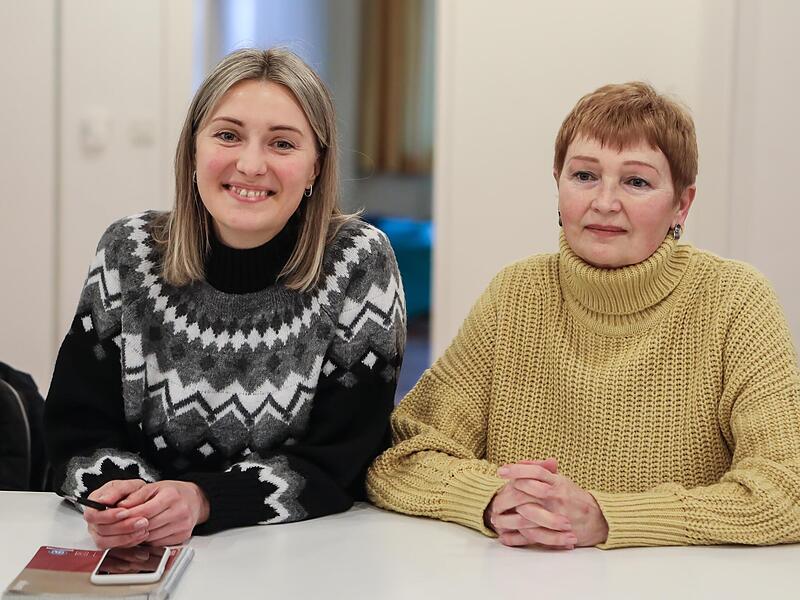 Iryna mit ihrer Mutter NetaliaForchheim & Fr&auml;nkische Schweiz