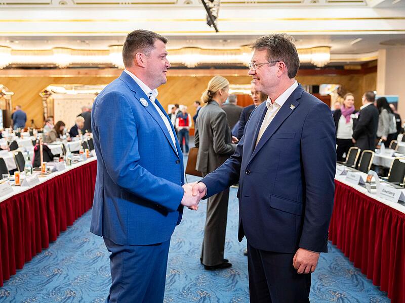 Erste Tarifrunde der Chemie- und Pharmaindustrie