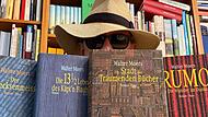 Der mysteri&ouml;se Bestsellerautor Walter Moers hat angek&uuml;ndigt, sich beim 22. Internationalen Comic-Salon in Erlangen unter die Comicfans zu mischen&ndash; nat&uuml;rlich verkleidet.
