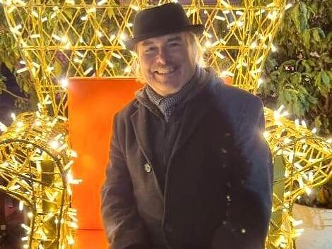 Ulli RaabWeihnachtshaus in Drügendorf von den Leopolds Ulli RaabWeihnachtshaus in Drügendorf von den Leopolds