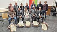 Zwölf Ehrenmitglieder hat der TVE nun: Die Neuen (vorne von links): Gerhard Fürst, Klaus Hanke, Christel Lachmann, Robert Herrmann, Edi Schneider. Hinten von links: Hannelore Müller, Karl-Heinz Krebs, Hannelore Körner, Barbara Gemeinhardt, Waldema...