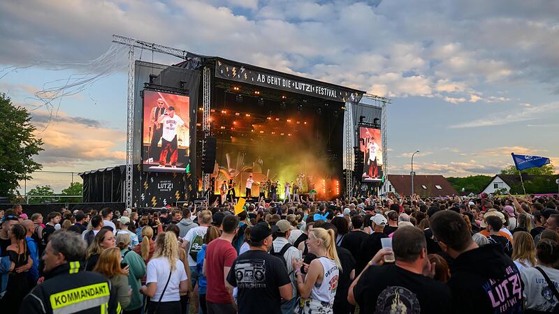 Vom 25. bis 27. Juni findet in Rottershausen (Lkr. Bad Kissingen) zum 15. Mal das „Ab geht die Lutzi!“ Open Air statt. Vom 25. bis 27. Juni findet in Rottershausen (Lkr. Bad Kissingen) zum 15. Mal das „Ab geht die Lutzi!“ Open Air statt.
