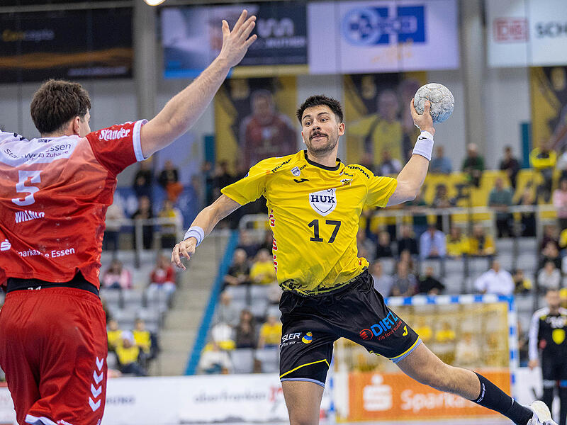 HSC 2000 Coburg - TuSEM Essen Coburger Aktivposten: Nejc Planinsek