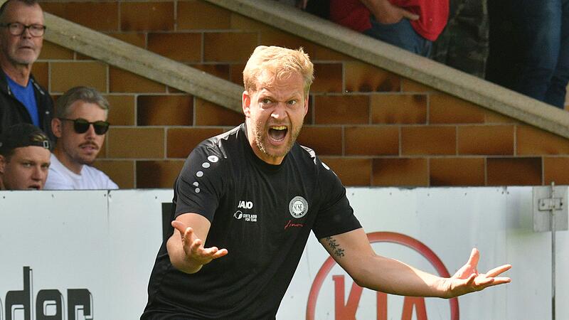 Kann Zuckerbrot und Peitsche: Sylvia-Coach Jakob Engelmann. Kann Zuckerbrot und Peitsche: Sylvia-Coach Jakob Engelmann.