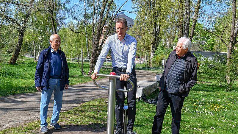 Blicken dankbar zurück (von links): Detlev Hohmuth, Jobst Giehler und Klaus Reuter vom Förderverein Landesgartenschau. Blicken dankbar zurück (von links): Detlev Hohmuth, Jobst Giehler und Klaus Reuter vom Förderverein Landesgartenschau.