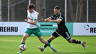 Kilian Schwabe (l.) und der TSV Neudrossenfeld haben am Sonntag mit 0:2 gegen den SC Eltersdorf verloren.