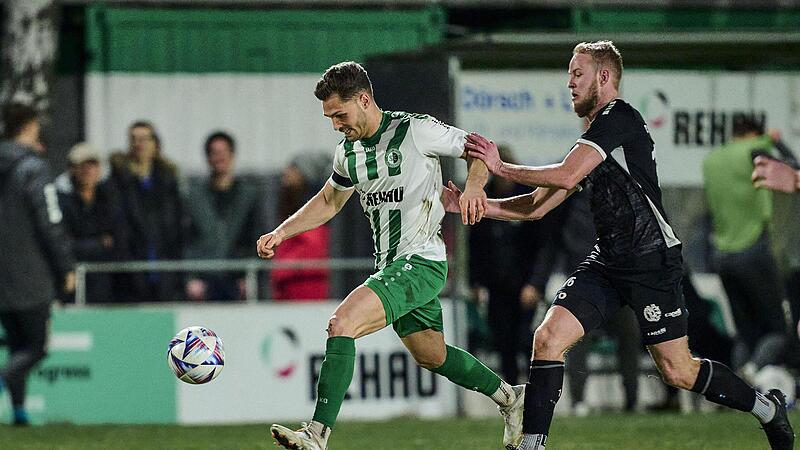 Moritz Fischer (li.) brachte Eltersdorf in F&uuml;hrung, danach verspielte sein Team jedoch den Ausw&auml;rtssieg.