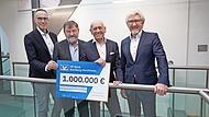 Bei der Stiftungsgr&uuml;ndung (v.&nbsp;l.): Joachim Hausner, Wolfgang Holler, Gregor Scheller und G&uuml;nter Schuster.