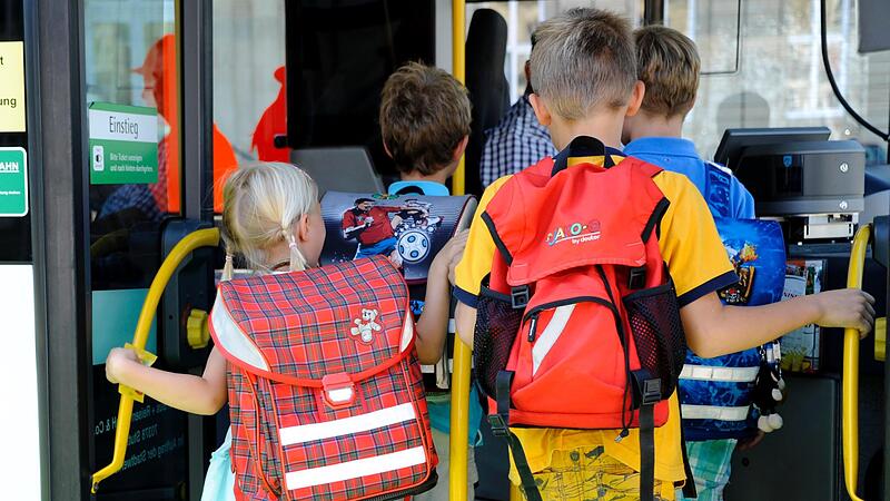 Demnächst gibt es so viele Hortkinder, dass sich ein eigener Bus für die Gemeinde rentieren würde.