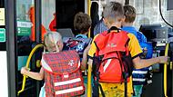 Demnächst gibt es so viele Hortkinder, dass sich ein eigener Bus für die Gemeinde rentieren würde.