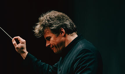 Jakub Hrů&scaron;a Dirigent Bamberger Symphoniker