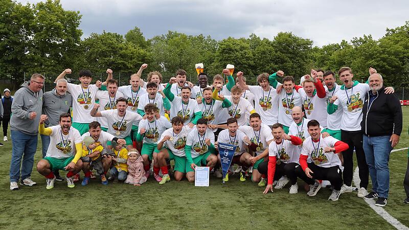 Bildergalerie: Die DJK Bamberg ist Meister der Landesliga Nordwest