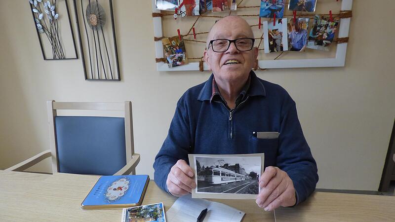 Der älteste Bewohner Horst Leferenz zeigt gerne seine PostkartensammlungForchheim & Fränkische Schweiz Der älteste Bewohner Horst Leferenz zeigt gerne seine PostkartensammlungForchheim & Fränkische Schweiz