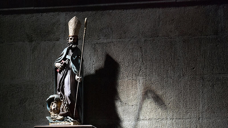 Eine neue Studie will mehr Licht in den sexuellen Missbrauch im Erzbistum Bamberg bringen.