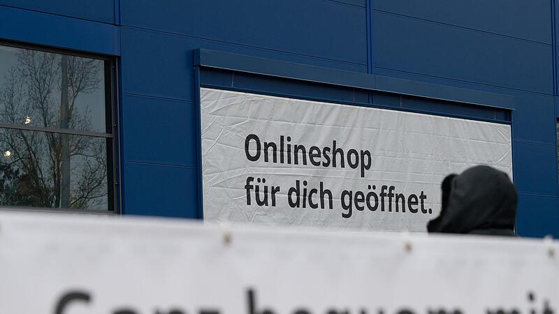 Der Lockdown zwingt einen geradezu, mehr Dinge online zu kaufen.  Keine gute Entwicklung für den ohnehin arg gebeutelten Einzelhandel.