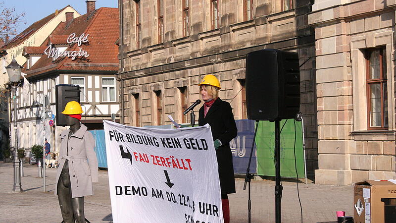 Erlangen FAU zerf&auml;llt KundgebungErlangen FAU zerf&auml;llt Kundgebung