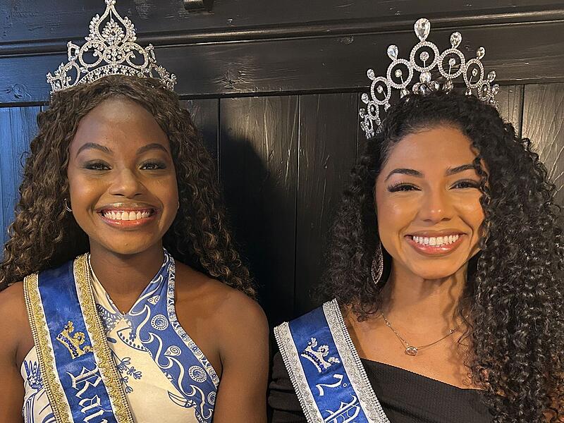 Gut und gl&uuml;cklich in Coburg angekommen: Thuane Werneck (links), die amtierende K&ouml;nigin des Karnevals von Rio de Janeiro, und Jessica Almeida, die diesj&auml;hrige Prinzessin des Karnevals von Rio de Janeiro.