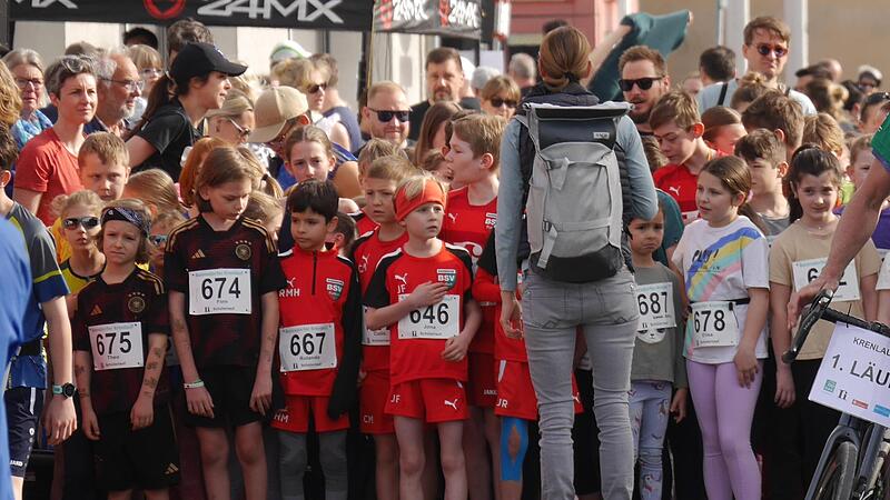 Auch im Jahr 2024 starteten viele Kinder beim Sch&uuml;lerlauf in Baiersdorf.