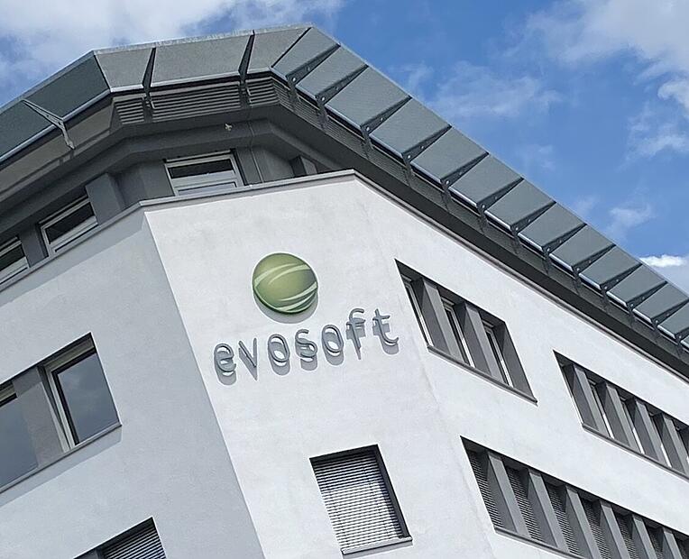Schreckensnachricht in Franken: Fast 400 Jobs fallen mit der geplanten Schlie&szlig;ung des IT- und Softwaredienstleisters Evosoft in N&uuml;rnberg und Erlangen weg. Warum sich der Mutterkonzern Siemens f&uuml;r den drastischen Schritt entschieden hat.