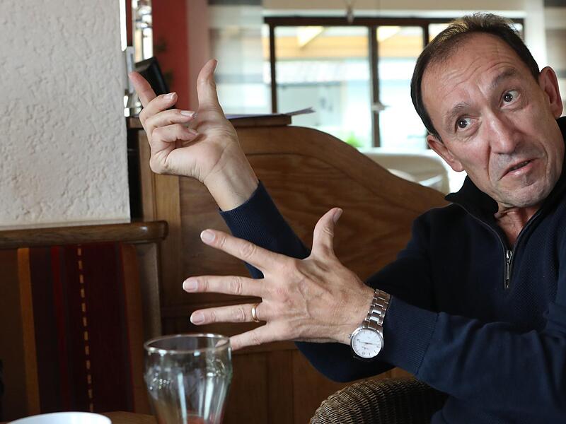Werner Mönius (hier bei unserem ersten Besuch 2019) weiß seit 16 Jahren von seiner Diagnose Parkinson.Forchheim & Fränkische Schweiz Werner Mönius (hier bei unserem ersten Besuch 2019) weiß seit 16 Jahren von seiner Diagnose Parkinson.Forchheim & Fränkische Schweiz