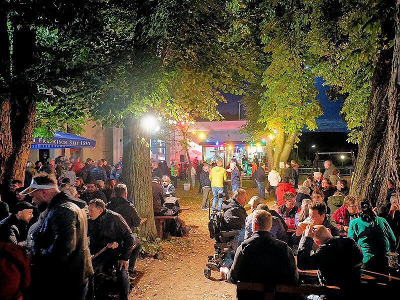 Bockbieranstich der Schlossbrauerei Reckendorf