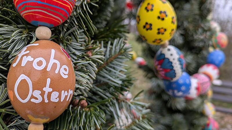 Die aufwendig dekorierten Osterbrunnen k&ouml;nnen auch dieses Jahr wieder in den D&ouml;rfern und Gemeinden von Kulmbach bewundert werden.