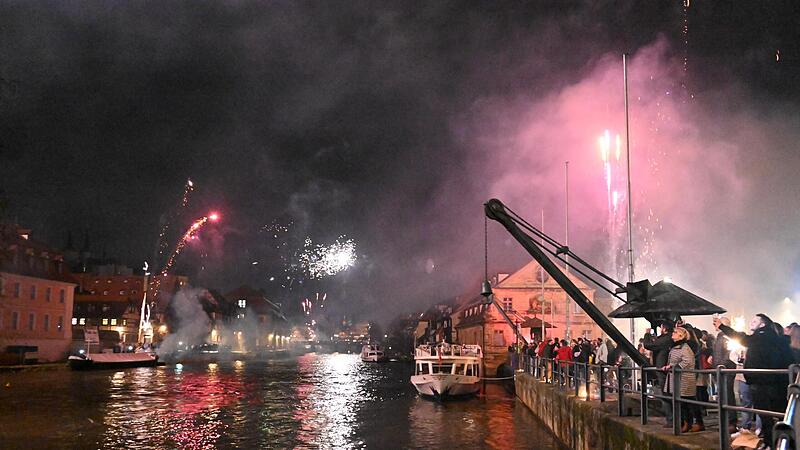 Am Kranen feierten hunderte Menschen