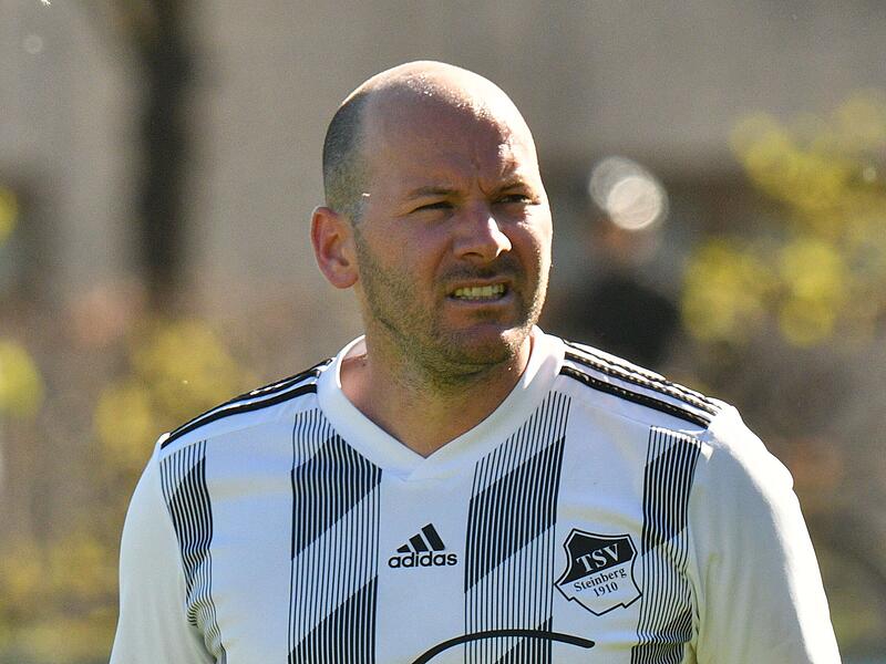 Christian Brandt, Trainer des TSV Steinberg, darf endlich mal wieder einen Dreier bejubeln.