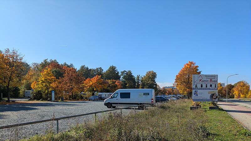 Blick auf den Parkplatz am Schwedensteg