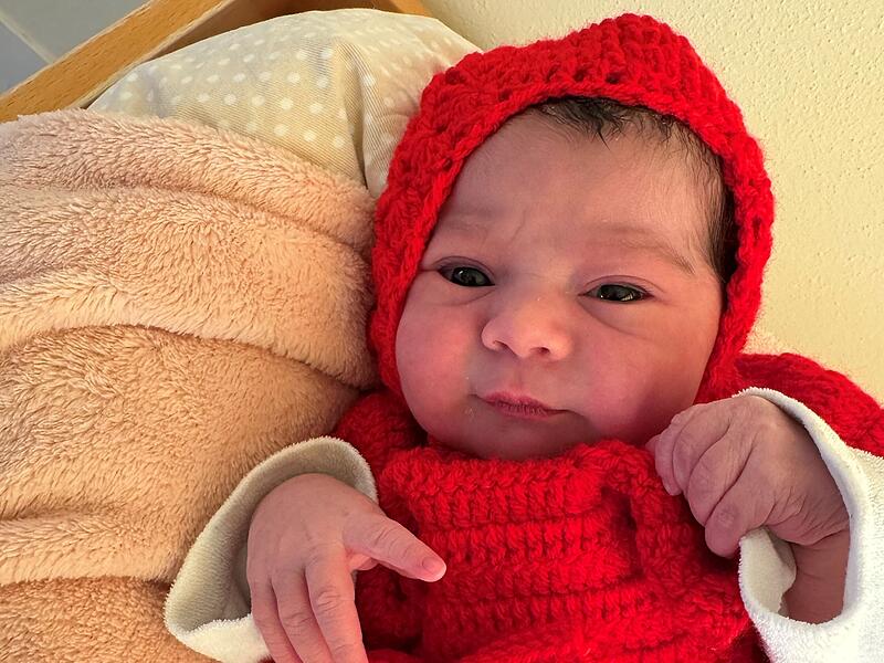 Es gibt ein Weihnachtsbaby: die kleine Aysel.