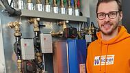 Tobias Weidner aus Ebern hat die Zeichen der Zeit erkannt und sich auf Gebäudeautomation und energieeinsparende Heizungen spezialisiert.