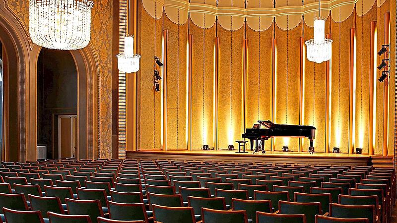 Die jungen Talente spielen ihre Einzelkonzerte im Rossini-Saal. Hannah Becker Die jungen Talente spielen ihre Einzelkonzerte im Rossini-Saal. Hannah Becker