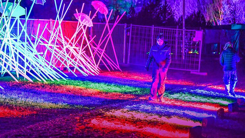 Das Lichtevent &bdquo;Kronach leuchtet&ldquo; ist in diesem Jahr als &bdquo;Kronacher Parkleuchten&ldquo; auf das LGS-Gel&auml;nde gezogen.