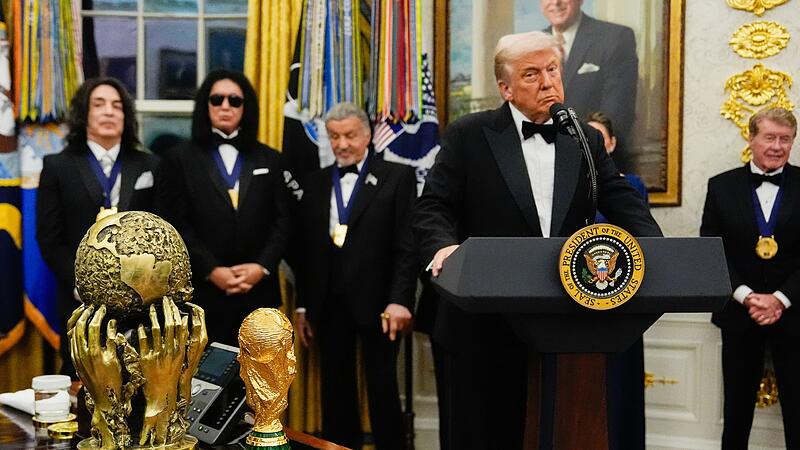 US-Präsident Trump verleiht Kennedy-Preis US-Präsident Trump verleiht Kennedy-Preis