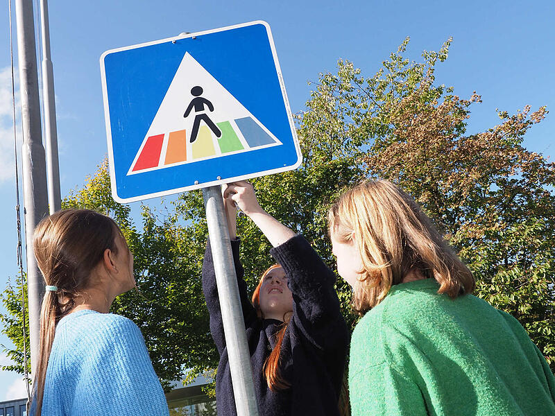 Schüler-Kunst in Coburg: Verkehrsschilder für Toleranz