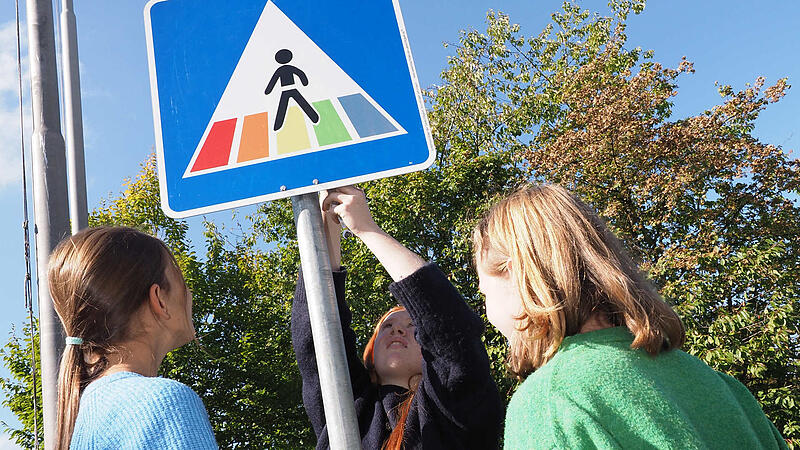 Schüler-Kunst in Coburg: Verkehrsschilder für Toleranz