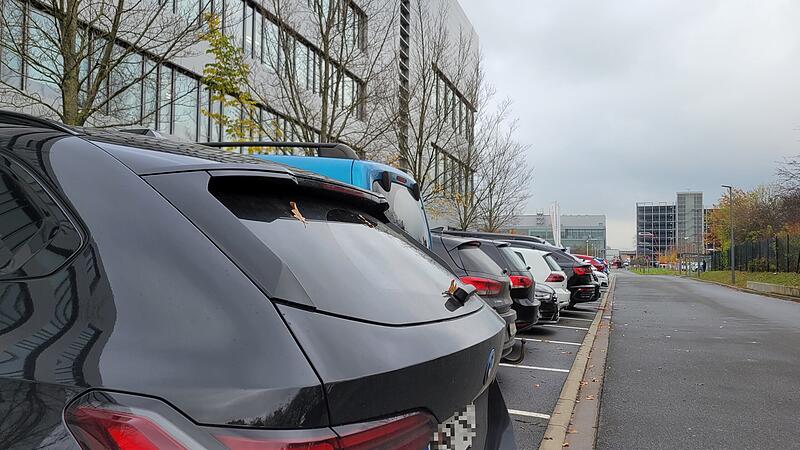 Im Gewerbegebiet &bdquo;An der L&auml;nde&ldquo; sind neue Parkpl&auml;tze geplant.
