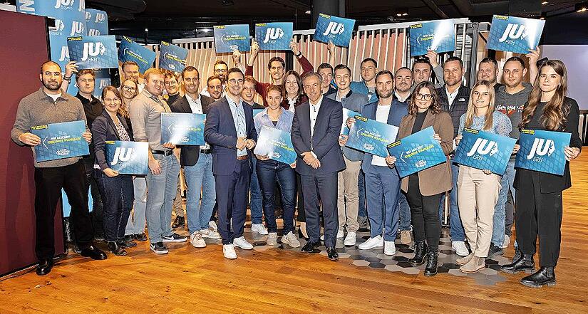 Die Kandidaten der Jungen Union Erlangen-H&ouml;chstadt f&uuml;r den Kreistag.