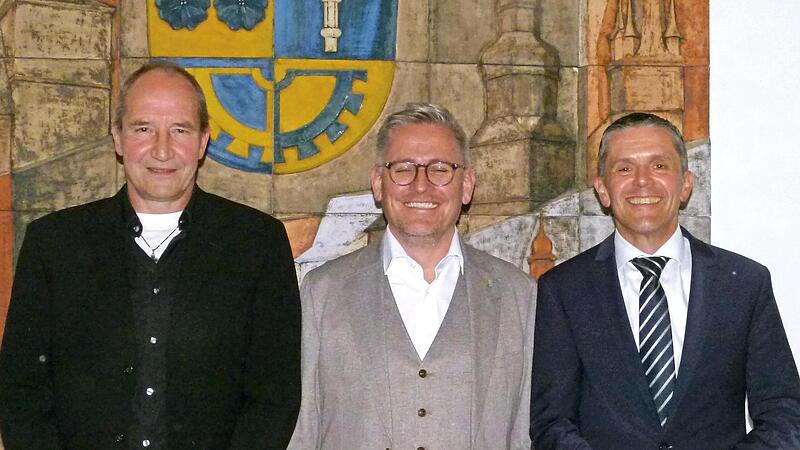 Das Bürgermeister-Trio (von links): Zweiter Bürgermeister Oliver Göckel, Dritter Bürgermeister Elmar Schramm und Bürgermeister Andreas Lorenz. Das Bürgermeister-Trio (von links): Zweiter Bürgermeister Oliver Göckel, Dritter Bürgermeister Elmar Schramm und Bürgermeister Andreas Lorenz.