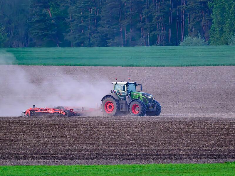 Landwirt bei der Arbeit