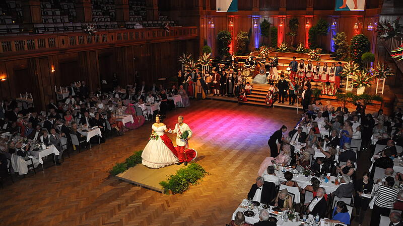 Rakoczy 2024: Festball mit Einzug des KaiserpaaresRakoczy-Fest 2024: Samstag_2024 Rakoczy 2024: Festball mit Einzug des Kaiserpaares