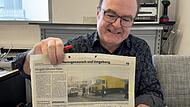 Norbert Scholian übergibt den Teleprofi in Herzogenaurach in die Hände seiner Mitarbeiter.