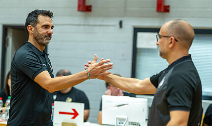 Baskets-Coach Jesus Ramirez (links) und Riesen-Trainer Carles Duran arbeiteten in Bilbao zusammen.