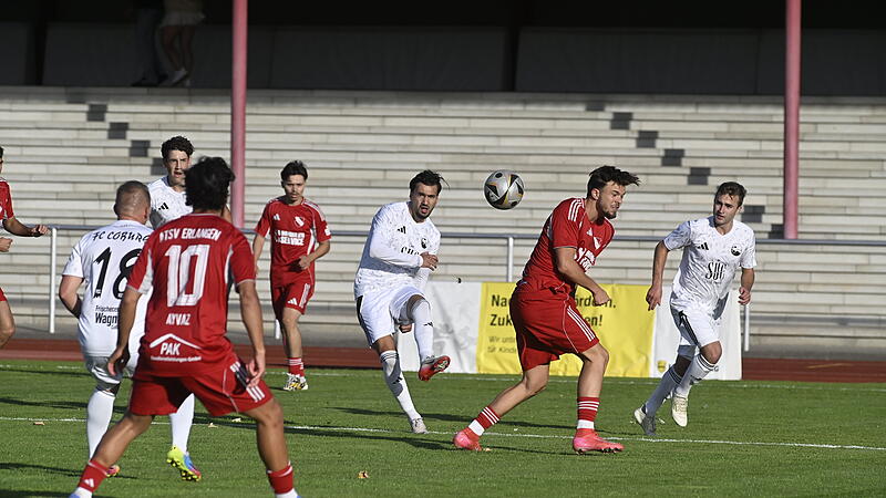 Aykut Civelek schlie&szlig;t ab. Der Coburger erzielte gegen den ATSV Erlangen per Freisto&szlig; den Siegtreffer.