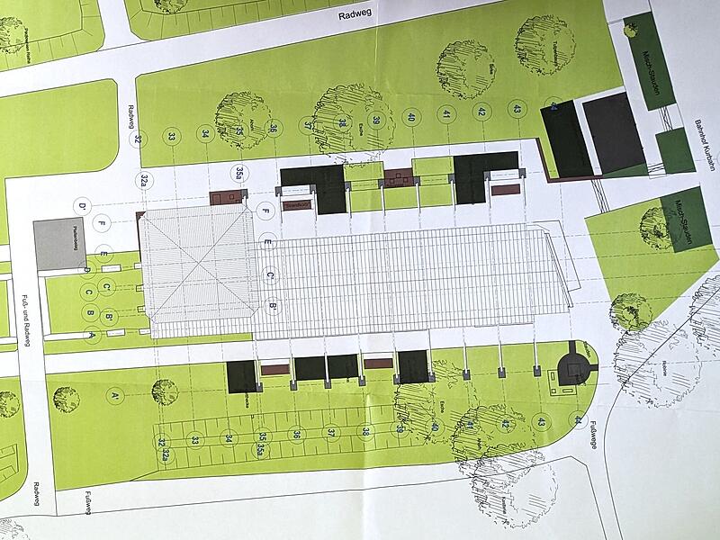 Der Grundriss des neuen Gradierwerks mit umlaufendem Radweg sowie Sitz- und Liegefl&auml;chen.