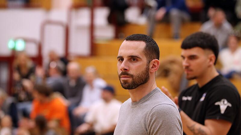 Der Cheftrainer des TSV Breiteng&uuml;&szlig;bach, Mark V&ouml;lkl