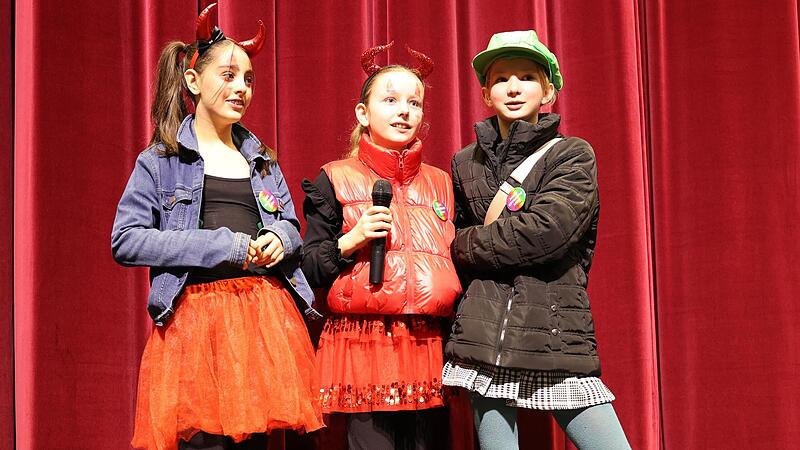 Bei den Singstar-Wettbewerben waren die Kleinen ganz gro&szlig;.