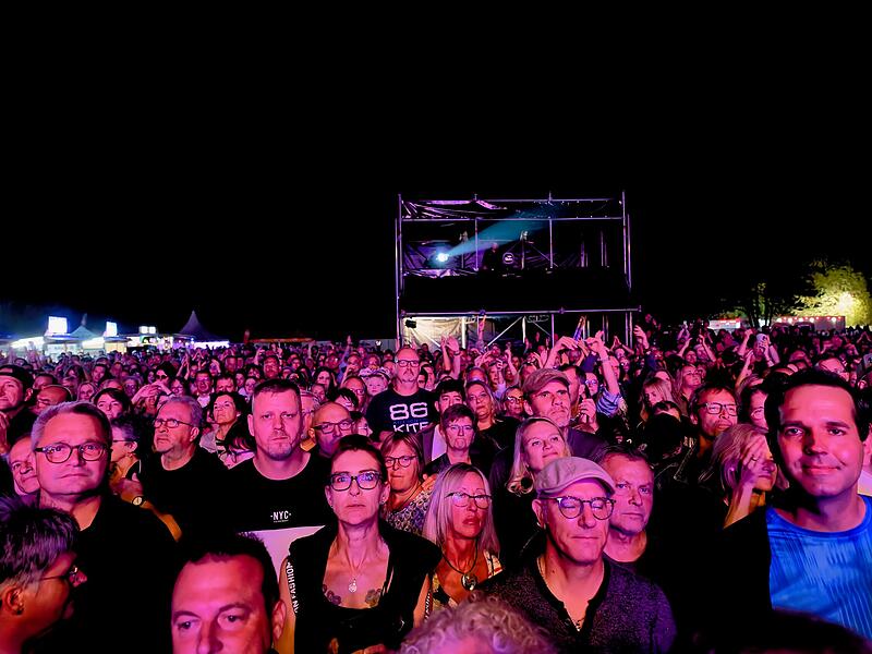 Nena rockt BurgebrachNena rockt mit 4000 Fans Burgebrach
