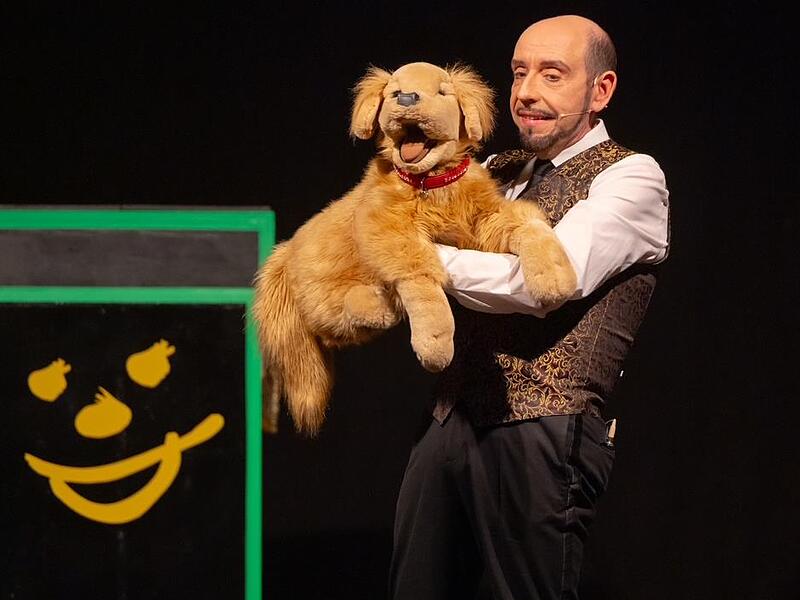 Hund Oskar zusammen mit Marcelini. Hund Oskar zusammen mit Marcelini.